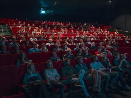 Кинотеатры предложили проводить школьные уроки в кино