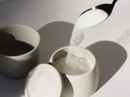 Врачи: колбаса и сахар провоцируют раковые клетки