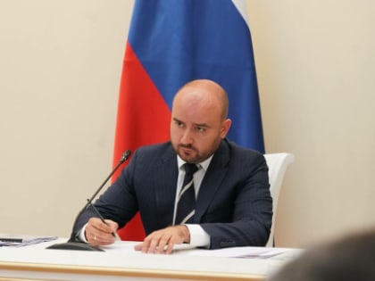 Вячеслав Федорищев не принял доклад Ивана Пивкина по развитию дорожной инфраструктуры