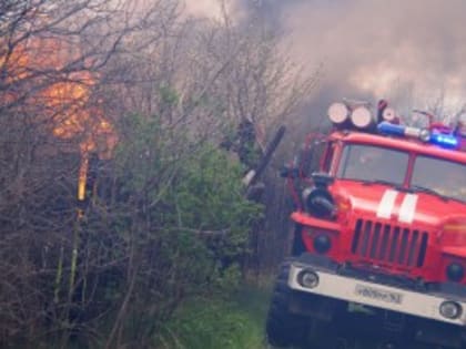 Добровольные пожарные команды Самарской области помогают тушить пожары
