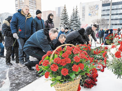 ПОЧТИЛИ ПАМЯТЬ