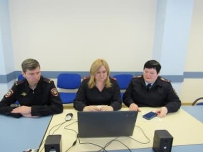 В Новокуйбышевске полицейские провели профилактические и профориентационные беседы со школьниками 