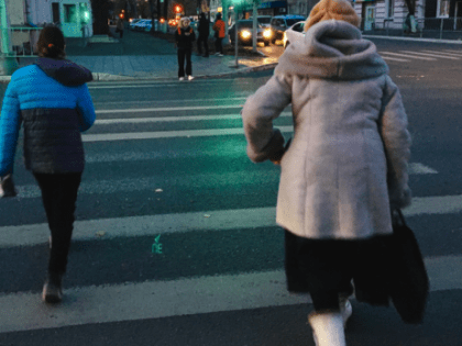 Изменения в законе о родственниках: прабабушки и прадедушки будут признаны близкими