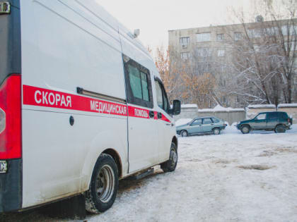 В центре Сызрани обнаружили раздетого мужчину в сугробе