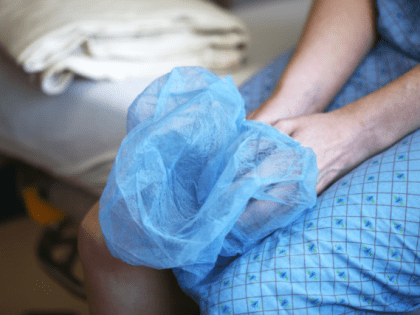 Сын доставил самолетом в Сызрань редкое лекарство для умирающей матери, но и это не помогло