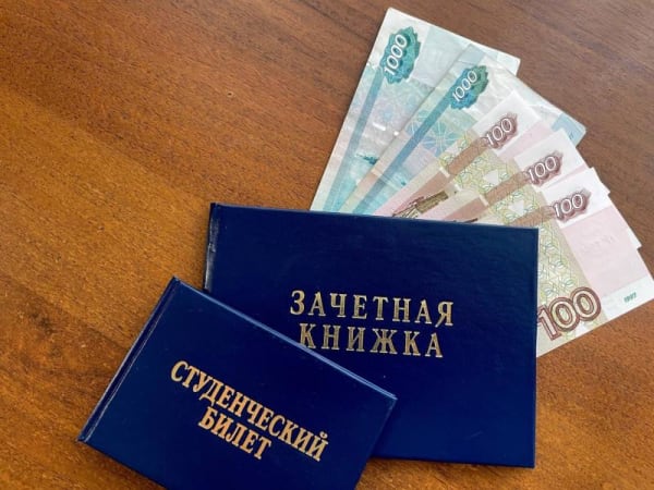 Российские школьники за рубежом получат аттестаты без итоговых экзаменов
