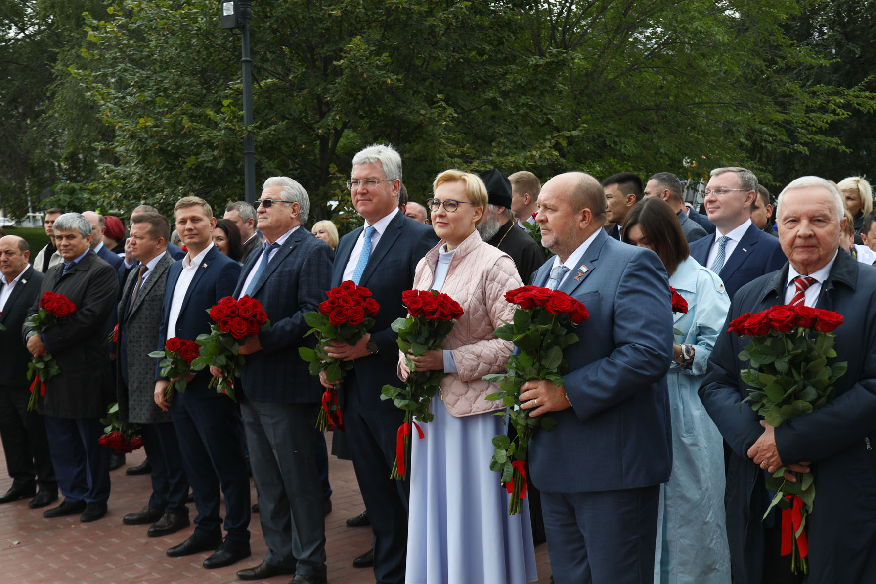 Возложить цветы самара