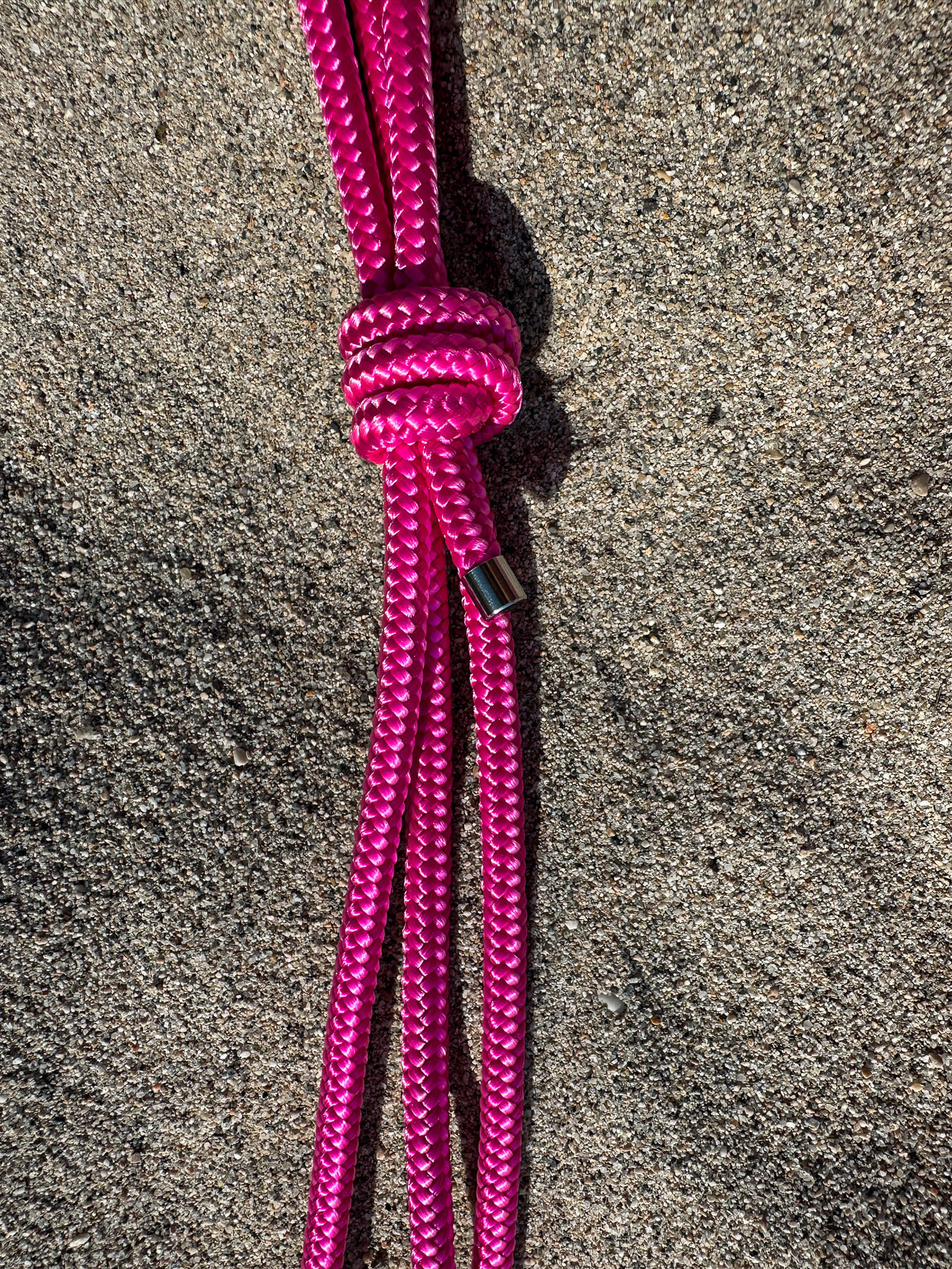 Judï – Fuchsia — vue 3