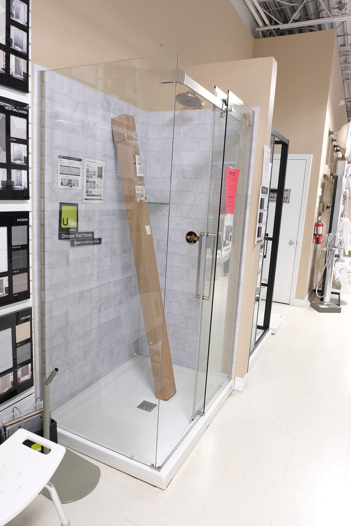 SHOWROOM-101