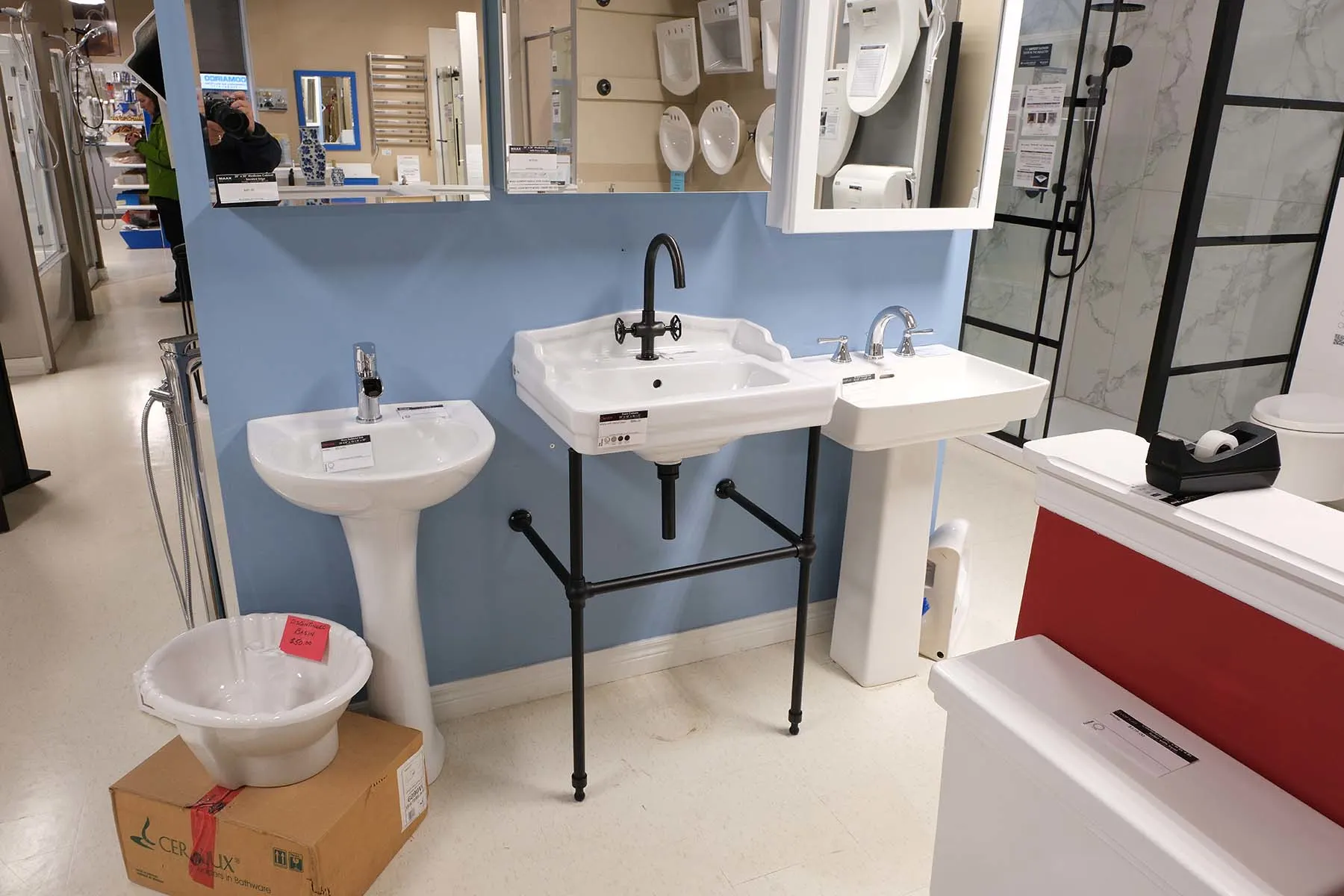 SHOWROOM-29 SHOWROOM-29