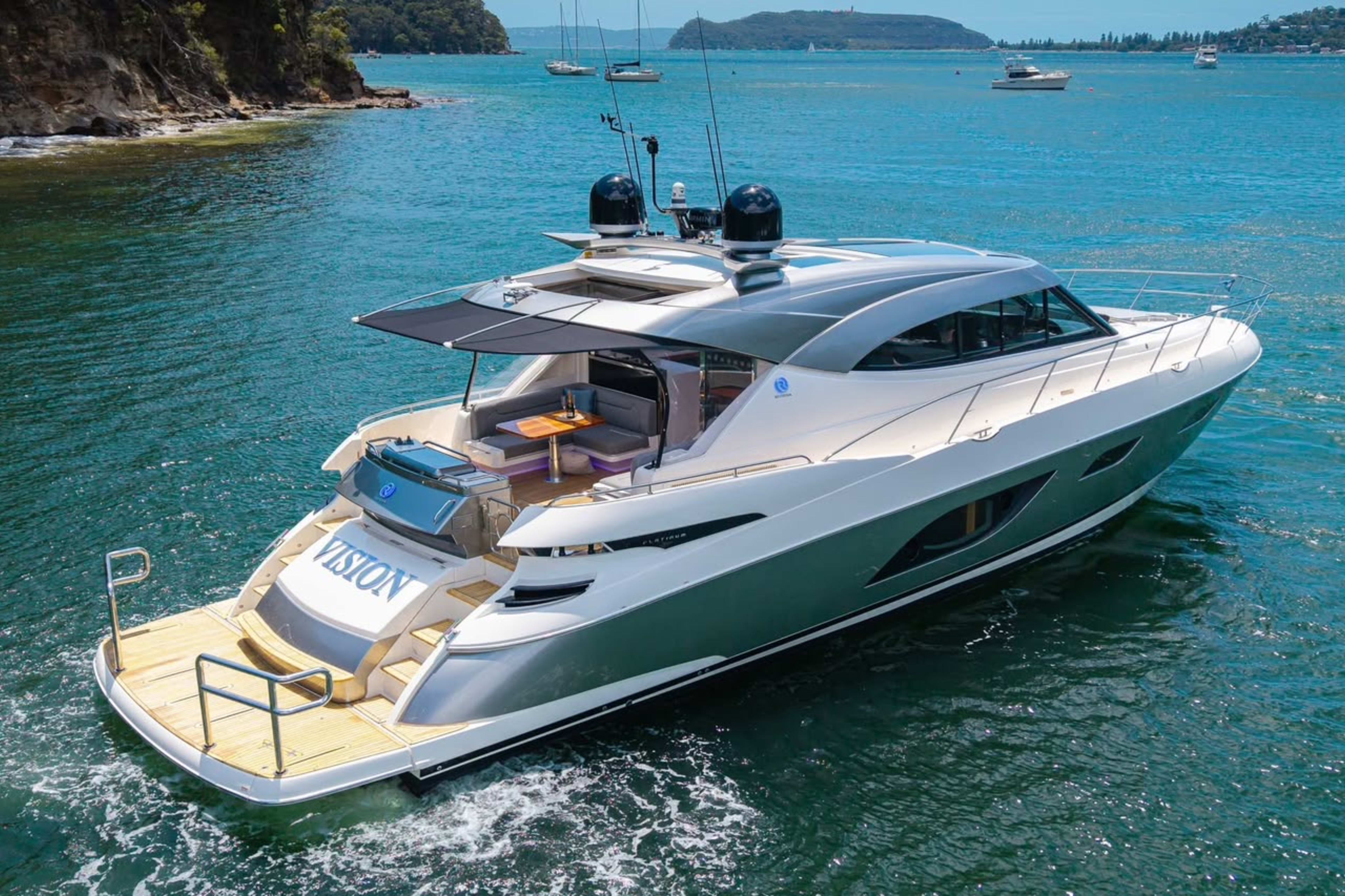 2024 Riviera 6000 sport yacht platinum edition