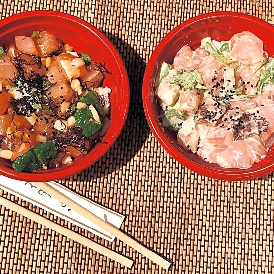 Maguro Spot Waikiki poke for tourists