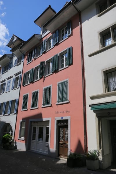 Listing photo 1