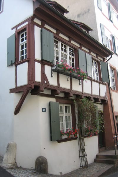 Listing photo 2