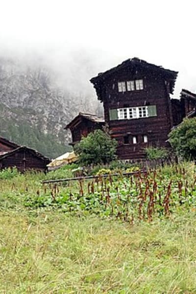 Listing photo 2