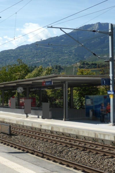 Listing photo 2