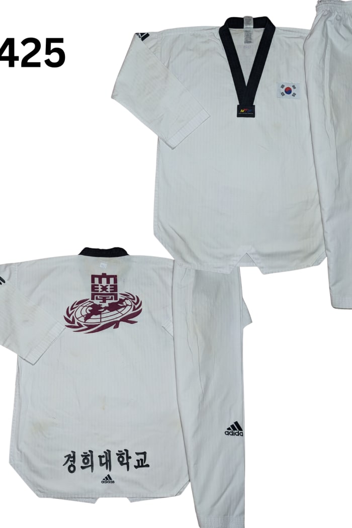 addidas Taekwondo Uniform - 200/c