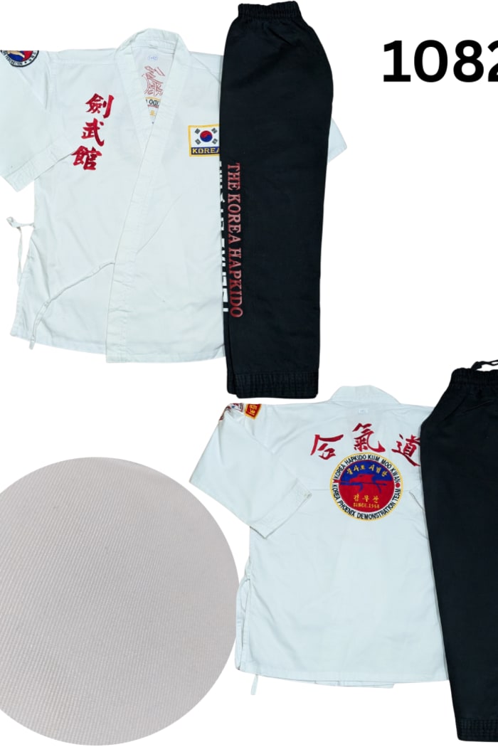 martial arts Taekwondo Uniform - 150/b