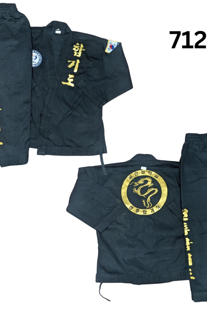 martial arts Taekwondo Uniform - 140/b