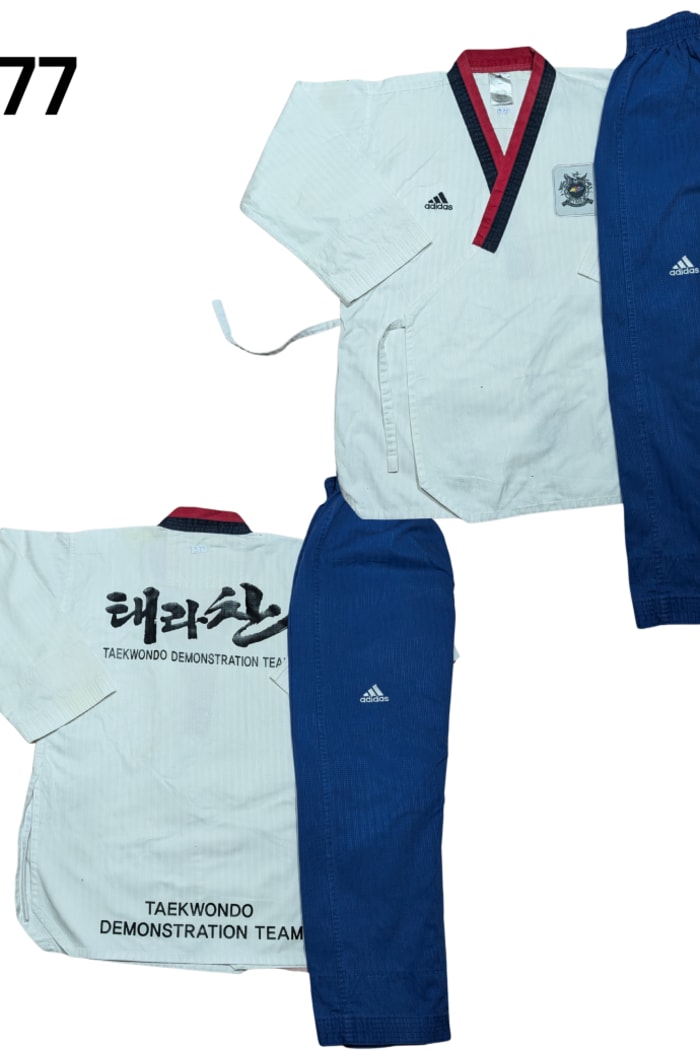 addidas Taekwondo Uniform - 160/c