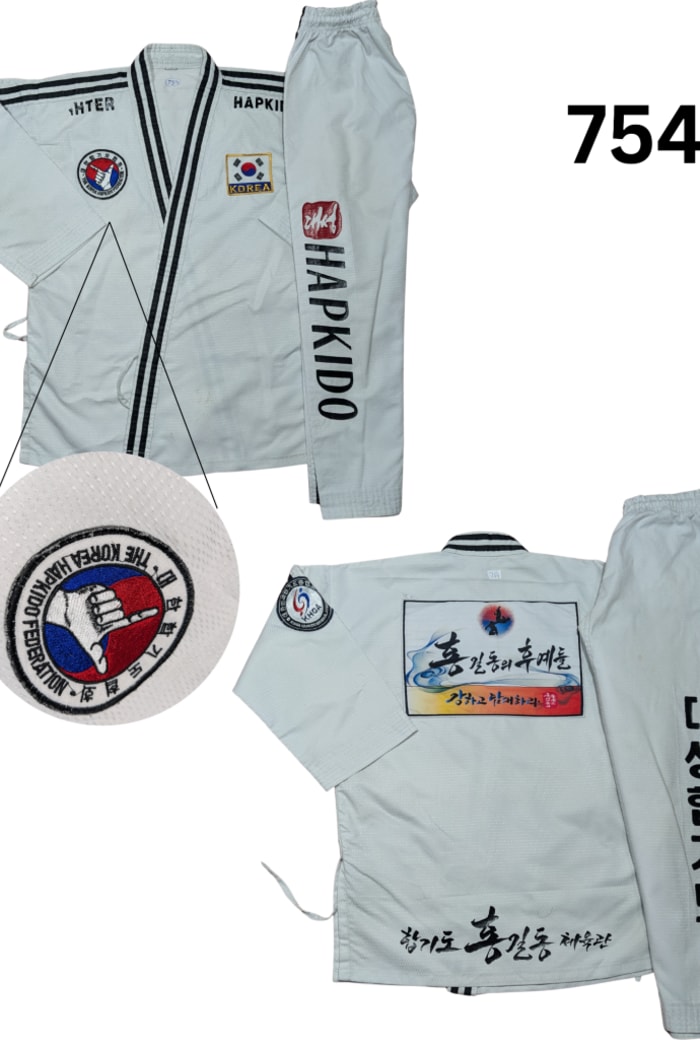 martial  Taekwondo Uniform - 140/b