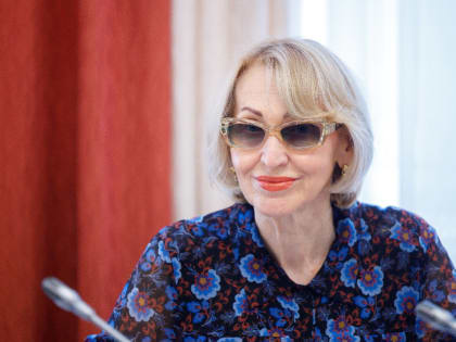Лариса Белоцерковцева приняла участие в заседании Комитета по социальному развитию