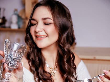 Автора коллекции бижутерии признали лучшим самозанятым Югры