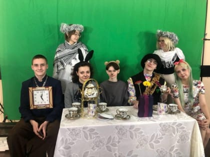 В колледже «Энергия» отметили два культурных праздника тематическими занятиями и спектаклем