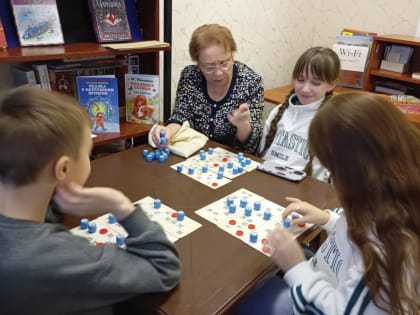 Для покровских ребят устроили игротеку в библиотеке