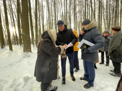 Дмитрий Дениско обсудил земельные вопросы с жителями Люберец