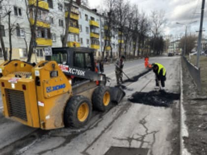 В Лобне проведут работы по ямочному ремонту