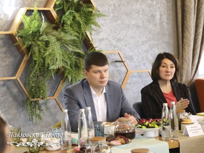 Филипп Ефанов в формате бизнес-завтрака встретился с представителями бизнеса в Павловском Посаде