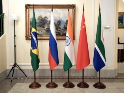 Бывший советник минобороны США заявил о готовности всего мира к сотрудничеству с Россией