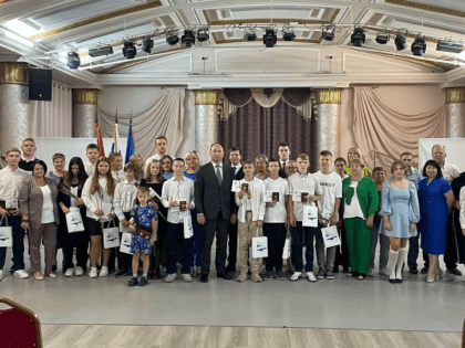 Юные граждане Ступино получают паспорта