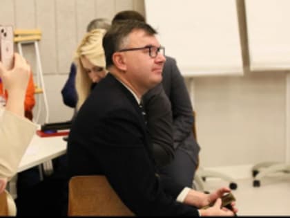 Педагог из Лобни принял участие в стратегической сессии