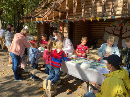 Посетители Городка собирали оригами в стиле майнкрафт