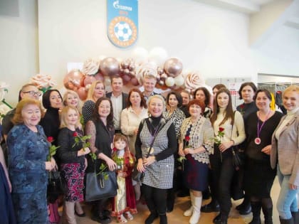 В Люберцах поздравили женщин с наступающим 8 Марта