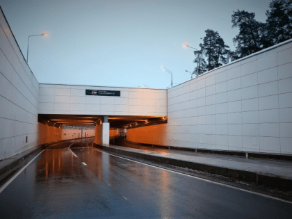 ОБ ОГРАНИЧЕНИИ ДВИЖЕНИЯ ТРАНСПОРТА В ТОННЕЛЕ ПОД ПЛ. ГРОМОВА