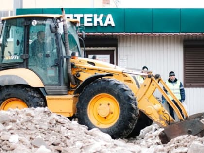 Профильные службы подмосковной Каширы ведут активную борьбу с гололедом