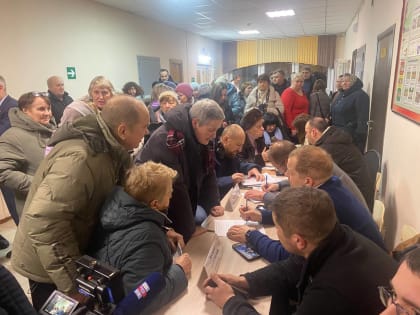 В поселке Люберец провели встречу с жителями в формате выездной администрации