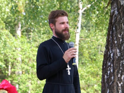 Престольный праздник и крестный ход в Скорбященской церкви д. Телешово