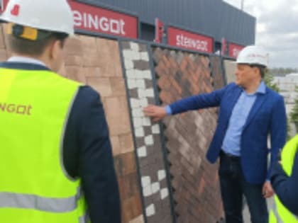 Глава Лобни посетила производство плитки Steingot