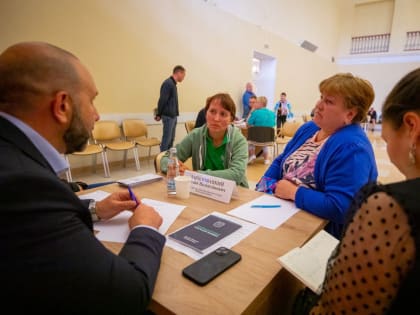 В г. Куровское выездная администрация обсудила с жителями самые важные вопросы