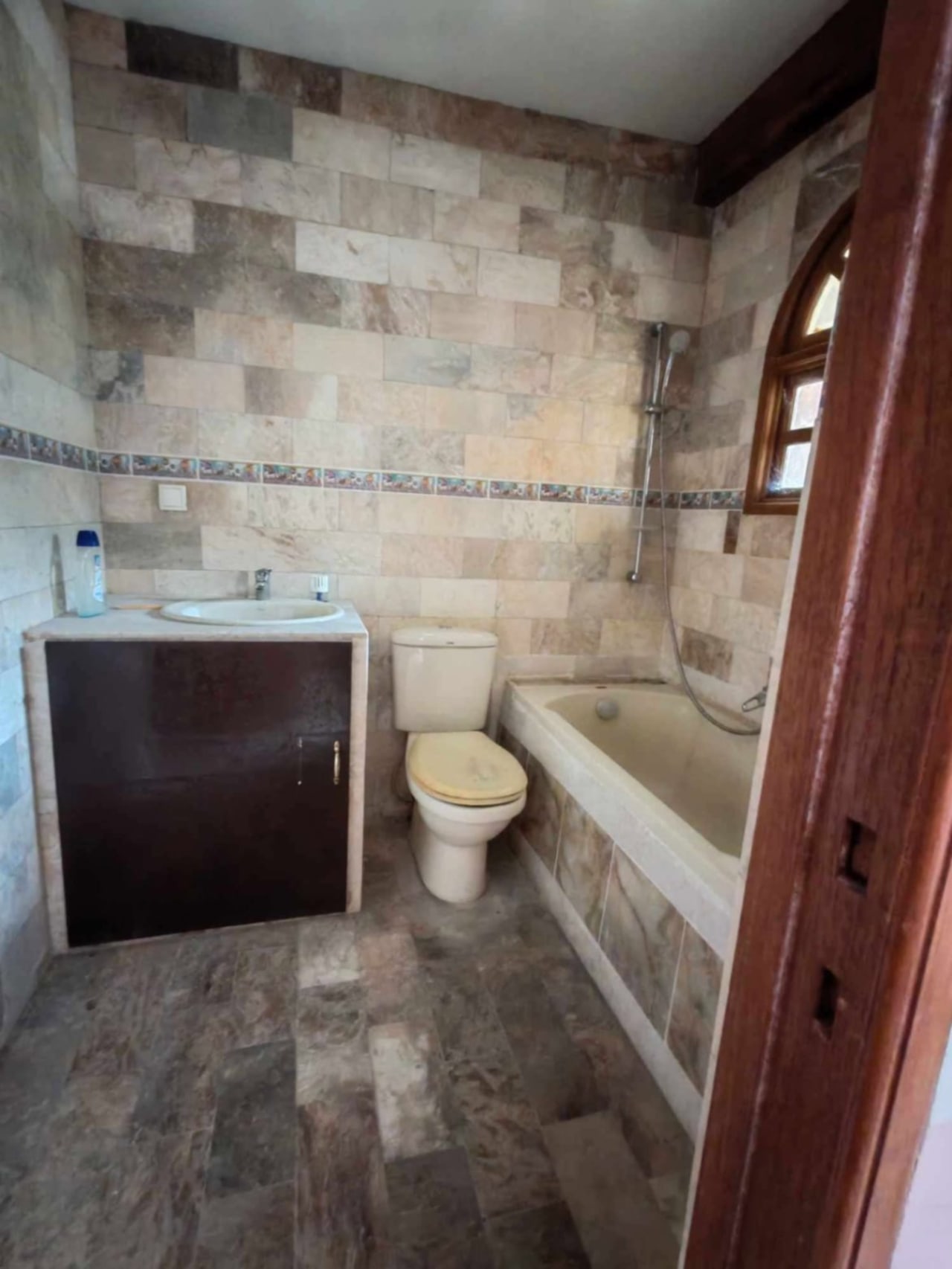 Luxury Overlooking 6-Bedroom House & Lot for Sale in South Hills Subdivision, Labangon, Cebu City