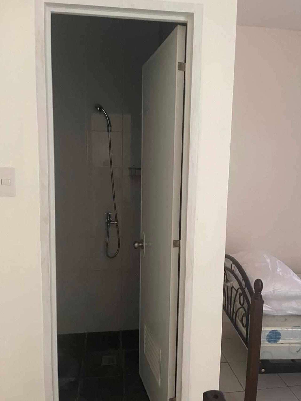 Rush Sale Fixer-Upper House & Lot in Banawa, Cebu City