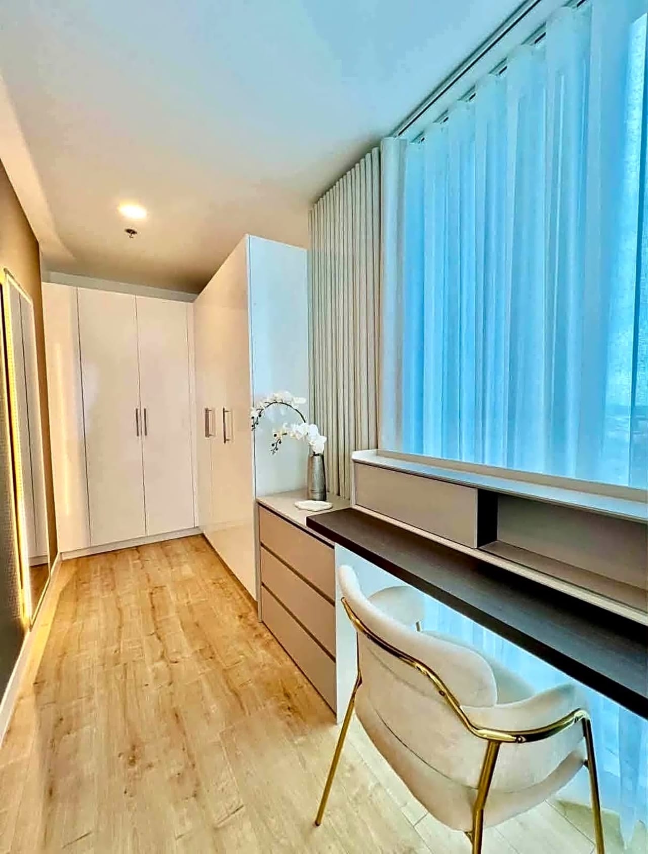 Fully Furnished 2-Bedroom Condo for Sale at 38 Park Avenue, Cebu IT Park