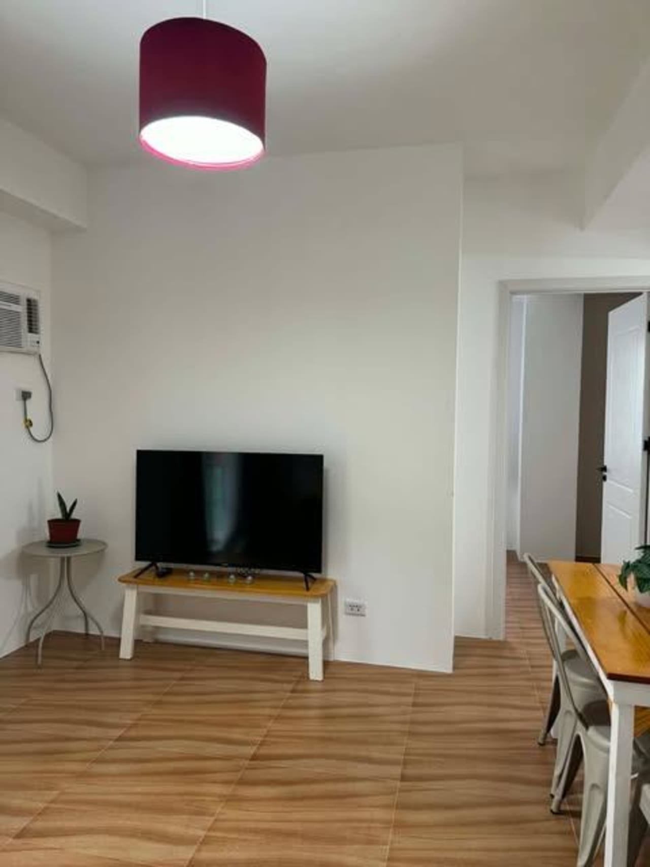 1-Bedroom Condo for Rent at AppleOne Banawa | Semi-Furnished