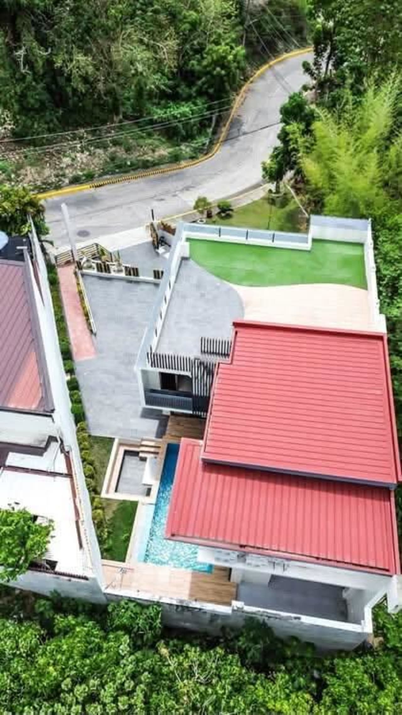 Top view of luxury home facing the road in Vista Grande Cebu City