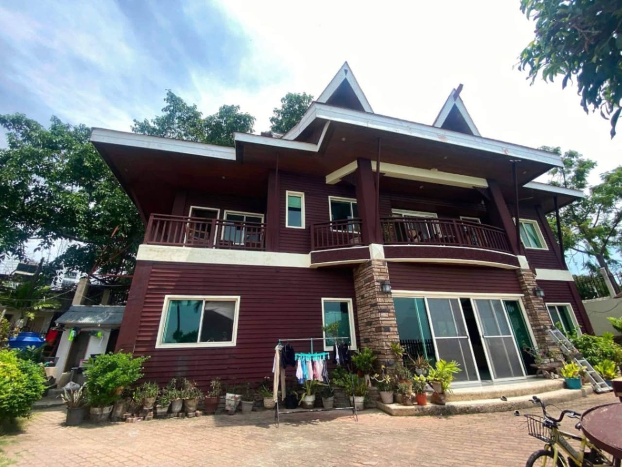 Two-storey house on waterfront property for sale in Mactan Cebu
