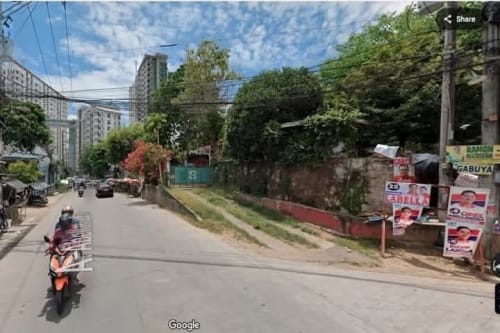 Entrance view of 554 sqm residential and commercial property for sale in Guadalupe Cebu City